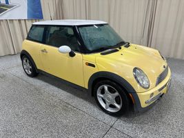 2002 MINI COOPER BASE