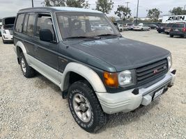 1994 MITSUBISHI MONTERO SR