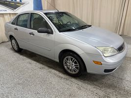 2007 FORD FOCUS ZX4 S