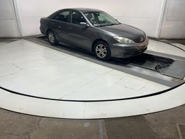 2005 TOYOTA CAMRY XLE V6