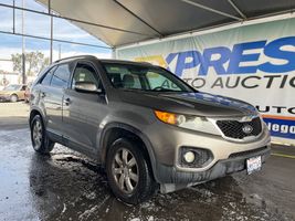 2011 KIA SORENTO BASE