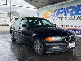 1999 BMW 3-SERIES 323I