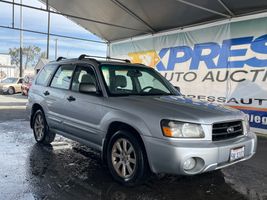2005 SUBARU FORESTER XS