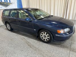 2001 VOLVO V70 BASE