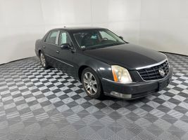 2011 CADILLAC DTS 
