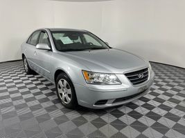 2010 HYUNDAI SONATA 