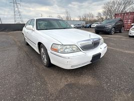 2008 LINCOLN TOWN CAR