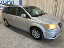 2011 CHRYSLER TOWN & COUNTRY TOURING L