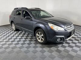2013 SUBARU OUTBACK LIMITED