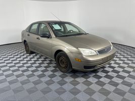 2005 FORD FOCUS ZX4 S