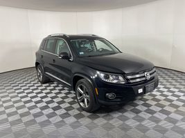 2017 VOLKSWAGEN TIGUAN SPORT