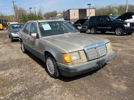 1991 MERCEDES-BENZ 300 SERIES 300E