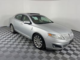 2010 LINCOLN MKS 