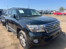 2013 TOYOTA LAND CRUISER 
