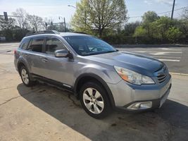 2011 SUBARU OUTBACK LIMITED