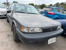 1990 TOYOTA CAMRY DLX