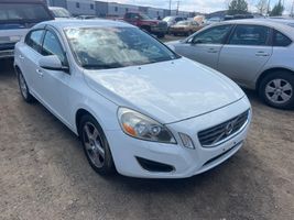 2013 VOLVO S60 T5
