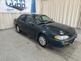 1996 TOYOTA CAMRY DX