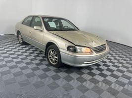 2001 TOYOTA CAMRY LE