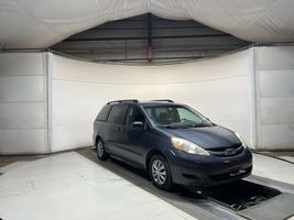 2006 TOYOTA SIENNA CE