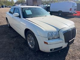 2005 CHRYSLER 300 LIMITED