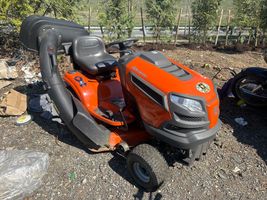 2018 HUSQVARNA  RIDING LAWN MOWER 