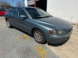 2004 VOLVO S60 BASE