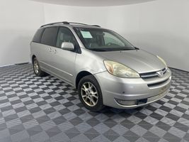 2005 TOYOTA SIENNA LIMITED