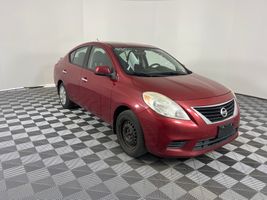 2014 NISSAN VERSA S