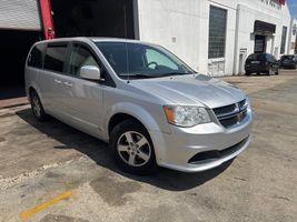 2012 DODGE GRAND CARAVAN SE
