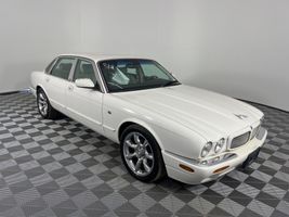 2001 JAGUAR XJ XJR