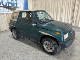 1996 GEO TRACKER BASE