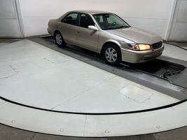 2001 TOYOTA CAMRY LE