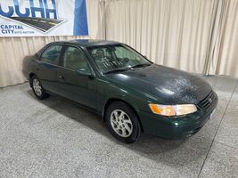 1999 TOYOTA CAMRY LE
