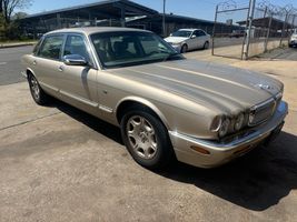 2001 JAGUAR XJ XJ8 VANDEN PLAS