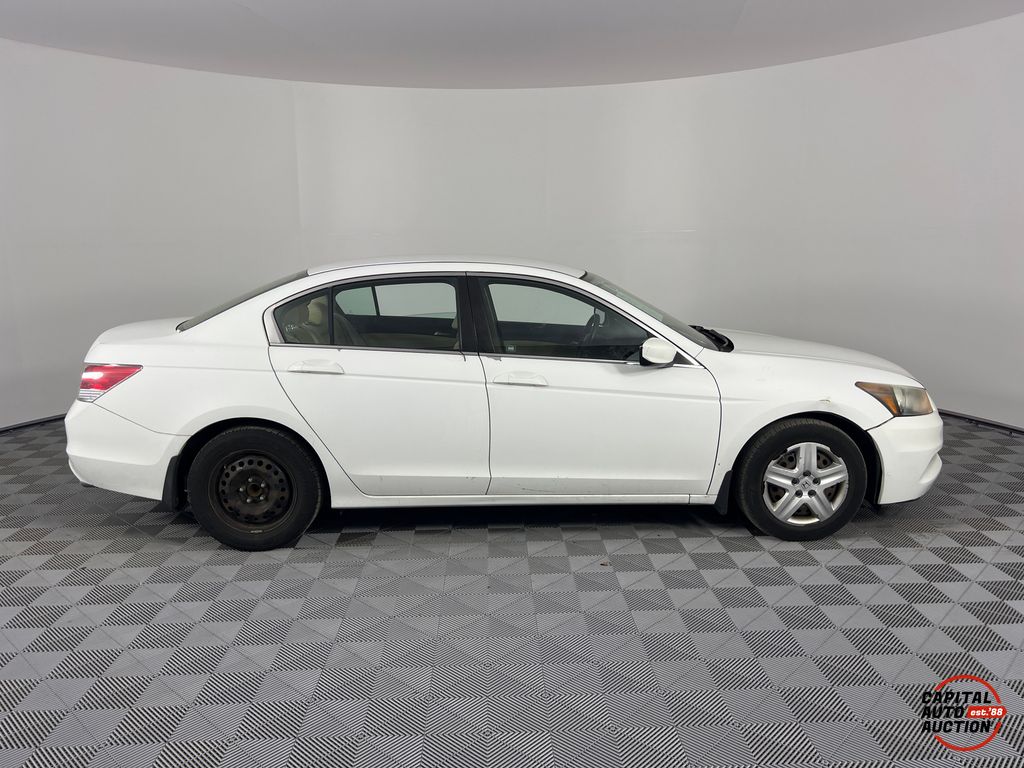 2011 HONDA ACCORD 16