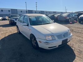 2000 VOLKSWAGEN JETTA 