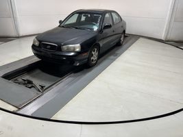 2002 HYUNDAI ELANTRA GLS