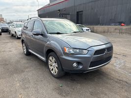 2012 MITSUBISHI OUTLANDER SE