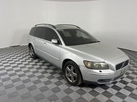 2005 VOLVO V50 T5