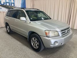 2005 TOYOTA HIGHLANDER BASE