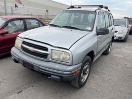 2001 CHEVROLET TRACKER BASE