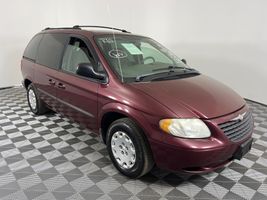 2003 CHRYSLER VOYAGER LX