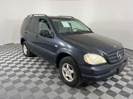 2001 MERCEDES-BENZ M CLASS ML320