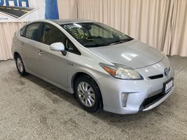 2014 TOYOTA PRIUS PLUG-IN HYBRID