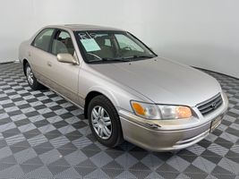 2000 TOYOTA CAMRY LE