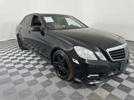 2011 MERCEDES-BENZ E CLASS 
