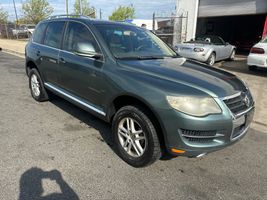 2008 VOLKSWAGEN TOUAREG 