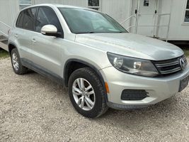 2013 VOLKSWAGEN TIGUAN S