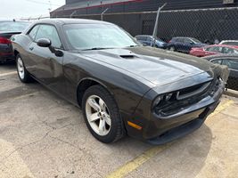 2011 DODGE CHALLENGER SE